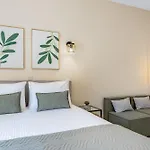 Aristo Apartment By Estia